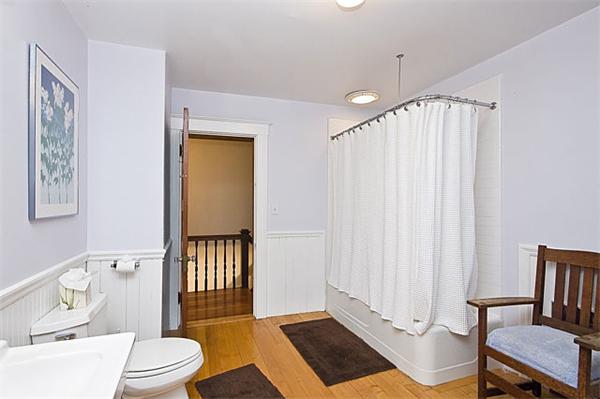 32 Ridgeway Avenue Needham, MA 02492 - Photo 22 of 29