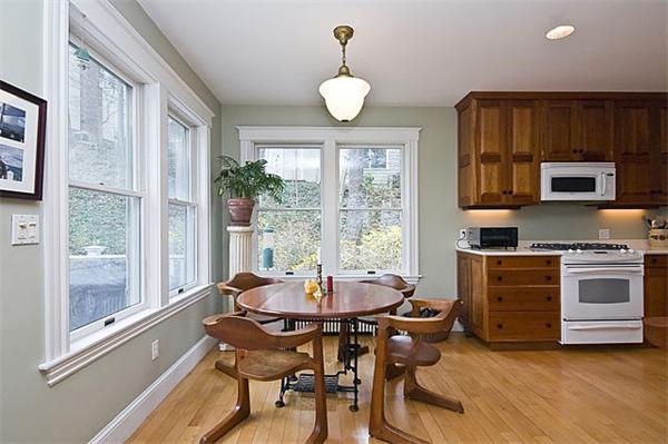 32 Ridgeway Avenue Needham, MA 02492 - Photo 6 of 29