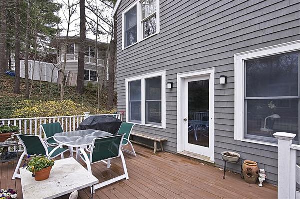 32 Ridgeway Avenue Needham, MA 02492 - Photo 8 of 29