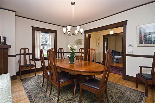 32 Ridgeway Avenue Needham, MA 02492 - Photo 10 of 29