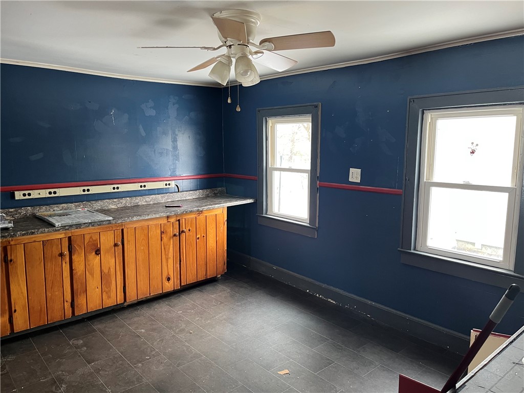 42 Seminary Street Auburn, NY 13021 - Photo 4 of 15