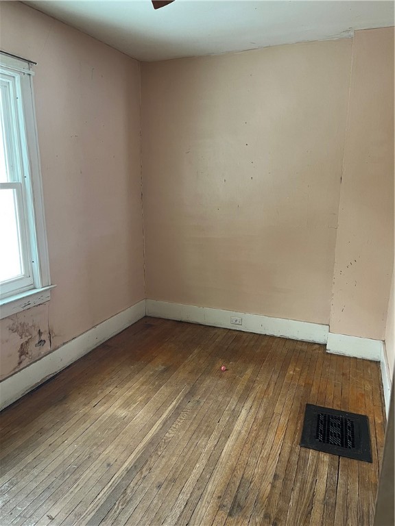 42 Seminary Street Auburn, NY 13021 - Photo 5 of 15