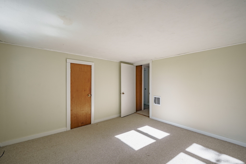1665 Main Road Granville, MA 01034 - Photo 30 of 38