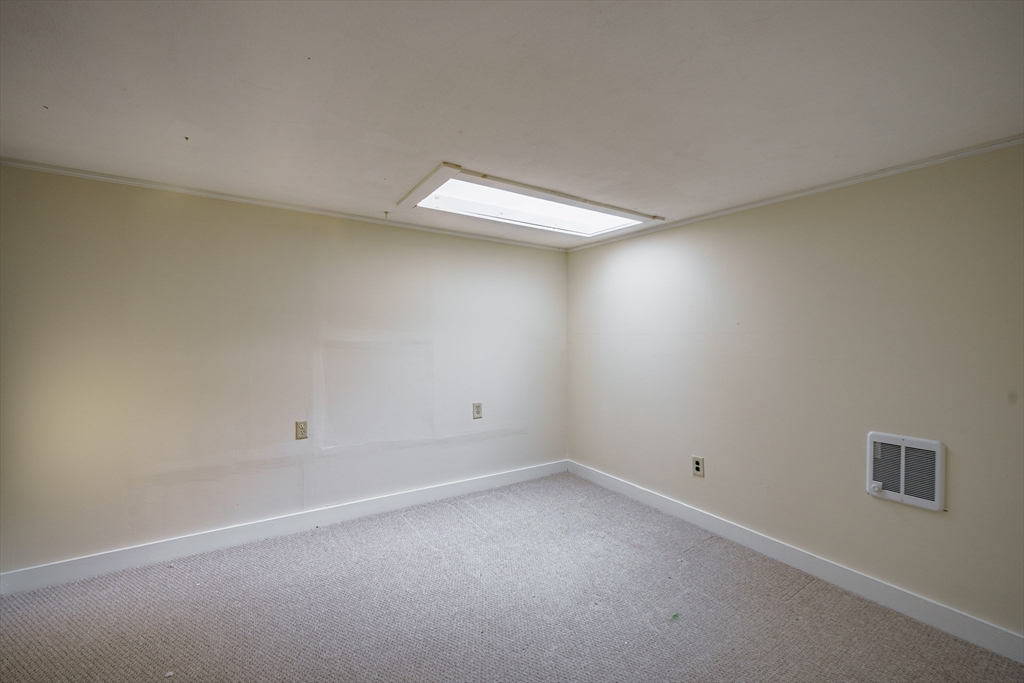 1665 Main Road Granville, MA 01034 - Photo 31 of 38