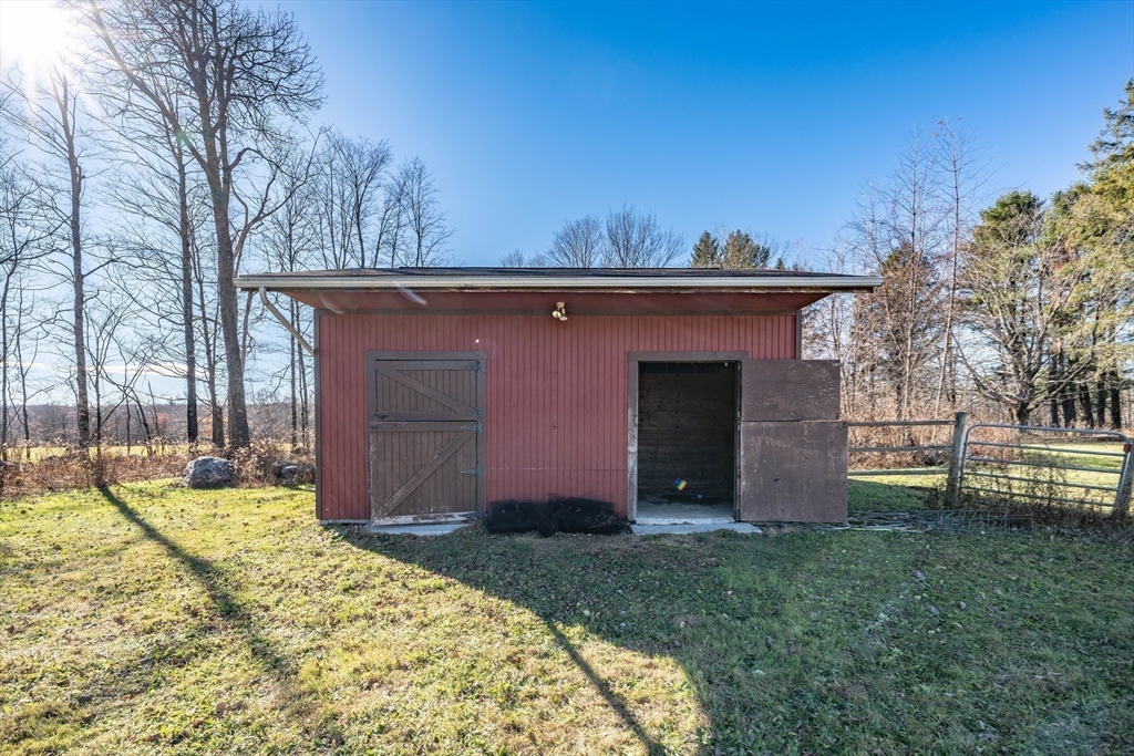 1665 Main Road Granville, MA 01034 - Photo 34 of 38
