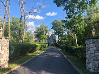 14935 West Old School Road Mettawa, IL 60048 - Photo 2 of 65 a view of a pathway both side of yard