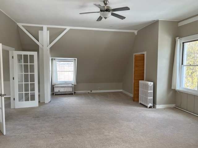 14935 West Old School Road Mettawa, IL 60048 - Photo 39 of 65 an empty room with windows and closet