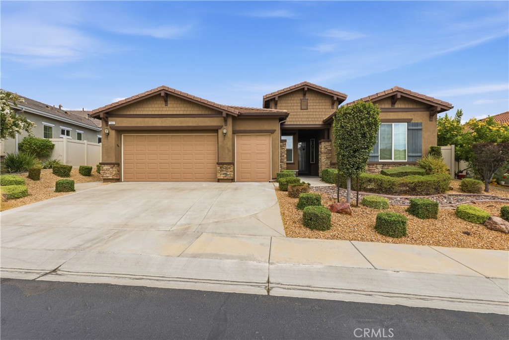 1564 Rio Grande Beaumont, CA 92223 - Photo 2 of 27 Gallery Image 2
