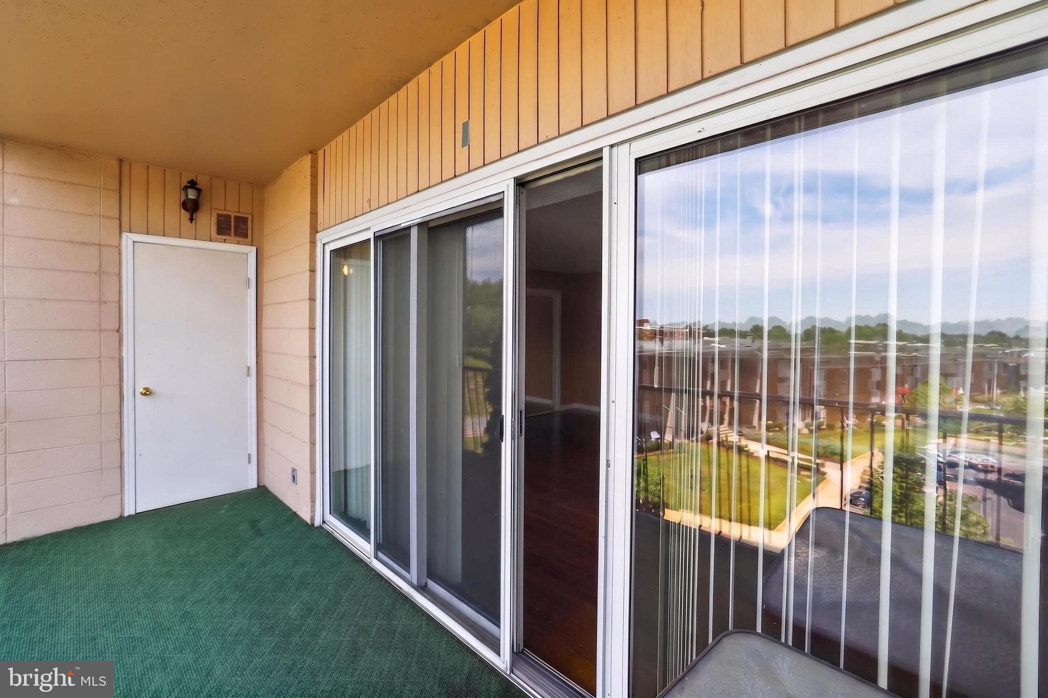 7527 Riverdale Road, Unit 1827 Hyattsville, MD 20784 - Photo 19 of 28