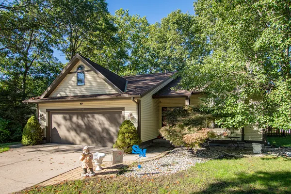 $469,000 | 17247 North Fruitport Road, Spring Lake, MI 49456