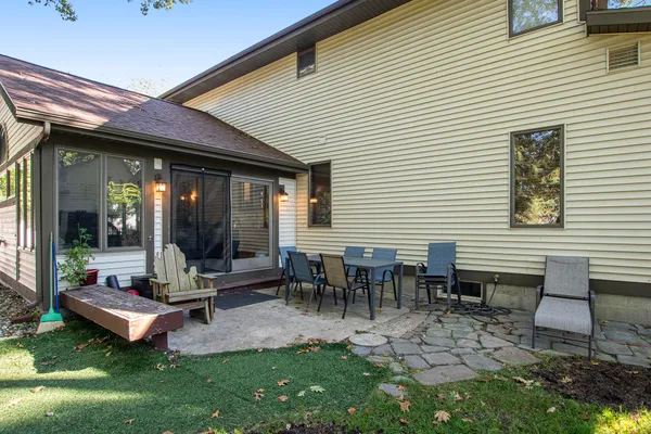 $469,000 | 17247 North Fruitport Road, Spring Lake, MI 49456