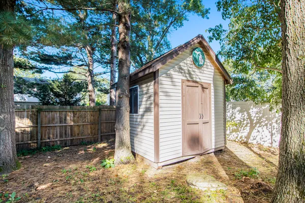 $469,000 | 17247 North Fruitport Road, Spring Lake, MI 49456