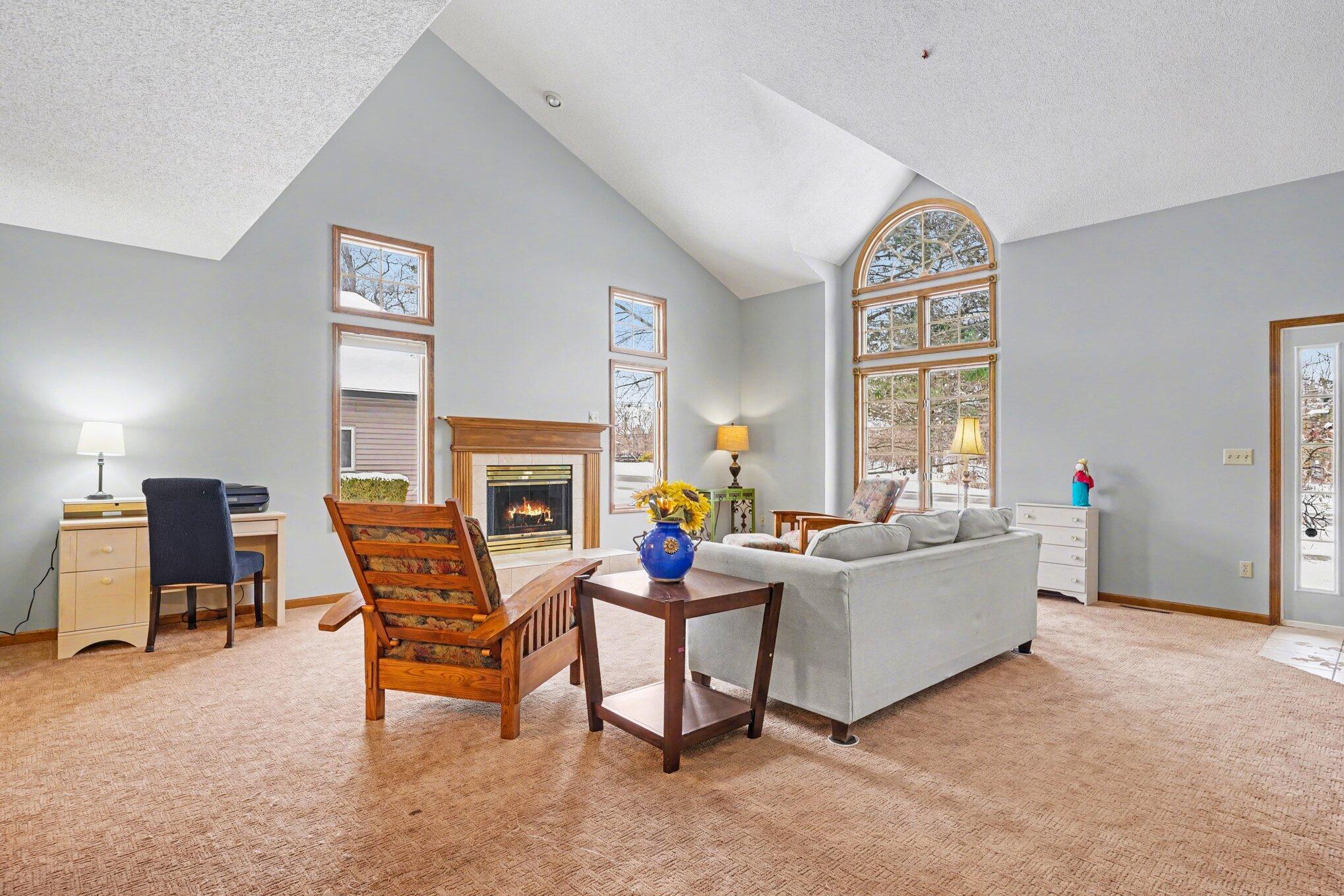 17247 North Fruitport Road Spring Lake, MI 49456 - Photo 6 of 50 033_file_6873