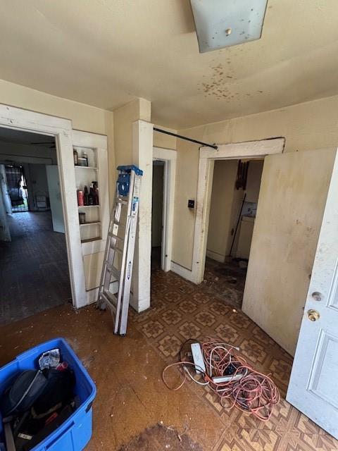 3900 Colonial Avenue Dallas, TX 75215 - Photo 8 of 15 a view of livingroom with furniture and a rug