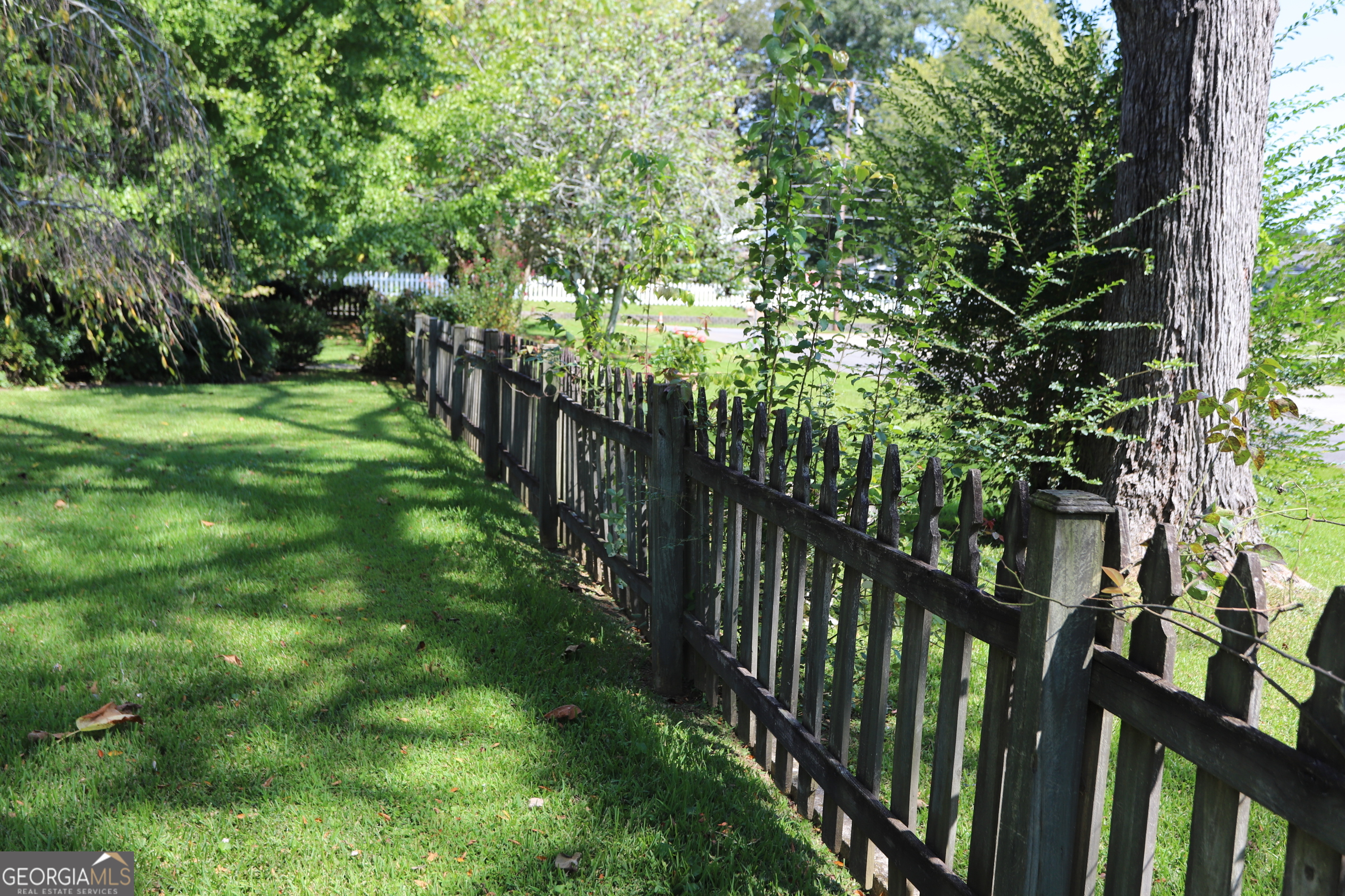 360 Edison Street Menlo, GA 30731 - Photo 11 of 64 a view of a pathway of a park