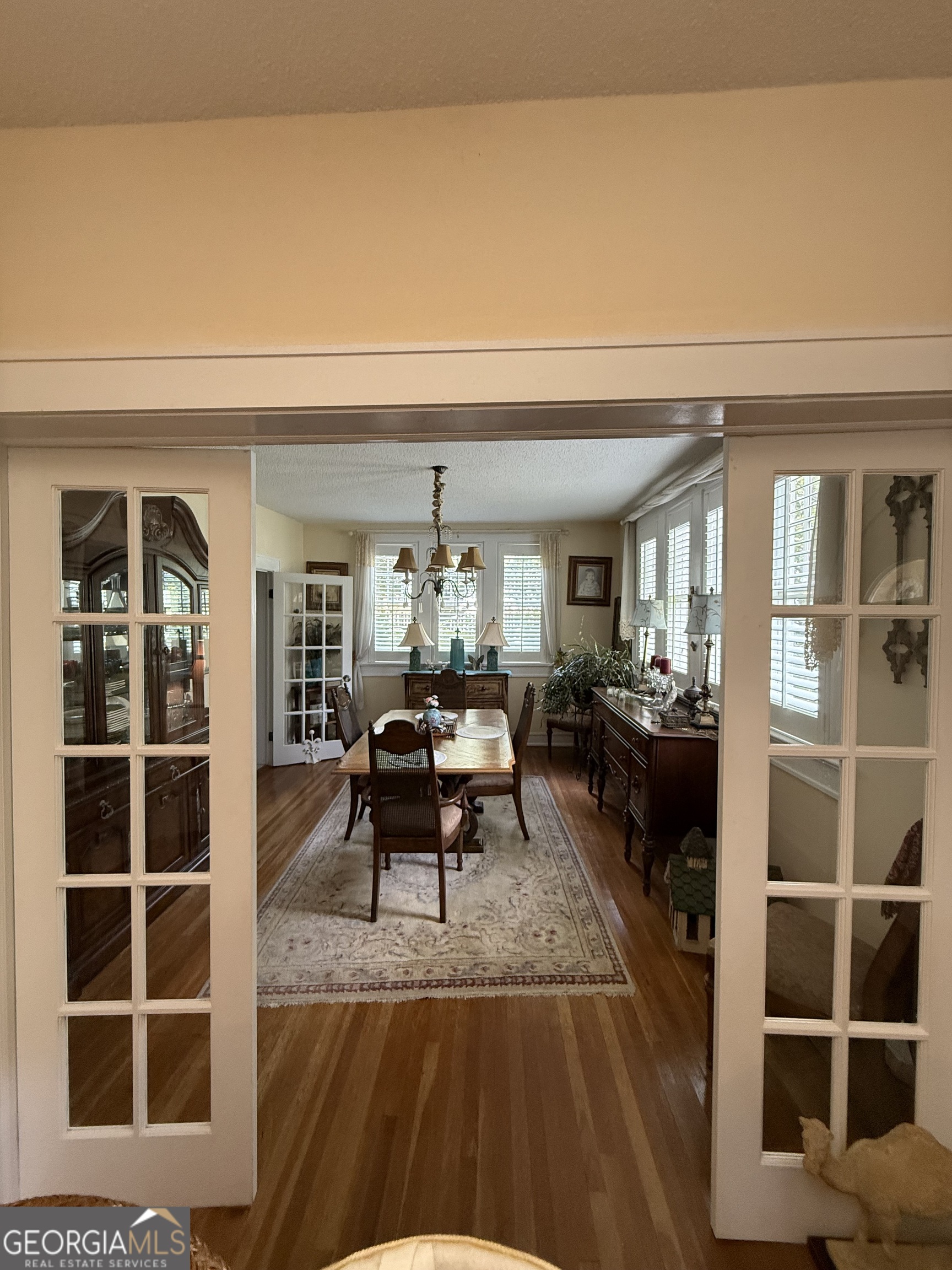 360 Edison Street Menlo, GA 30731 - Photo 44 of 64 a living room with furniture a rug and a window