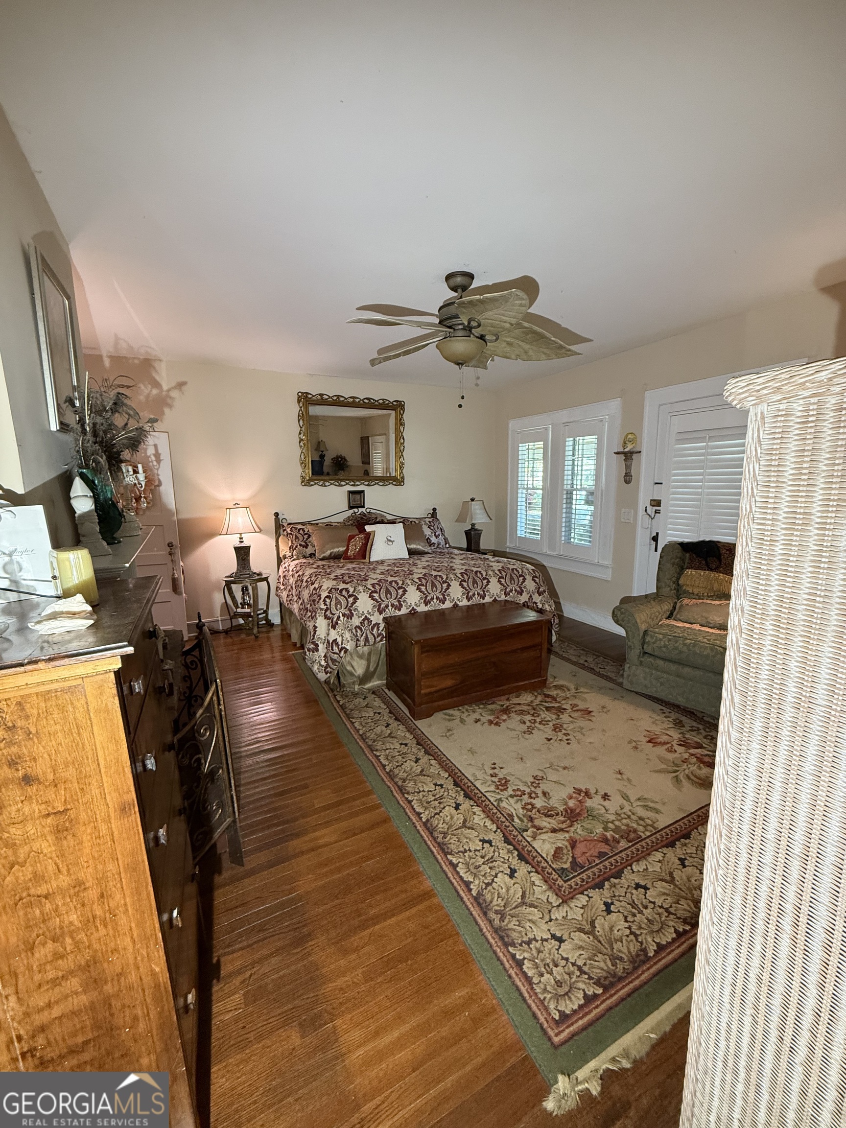 360 Edison Street Menlo, GA 30731 - Photo 56 of 64 a living room with furniture and a flat screen tv
