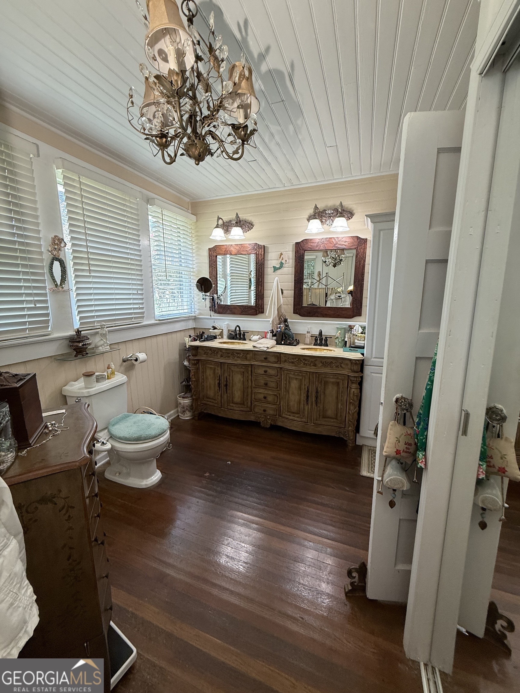 360 Edison Street Menlo, GA 30731 - Photo 61 of 64 a room with stainless steel appliances kitchen island granite countertop furniture a rug and a window