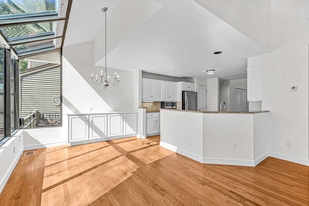 7 Wainwright Road, Unit 8 Winchester, MA 01890 - Photo 12 of 37