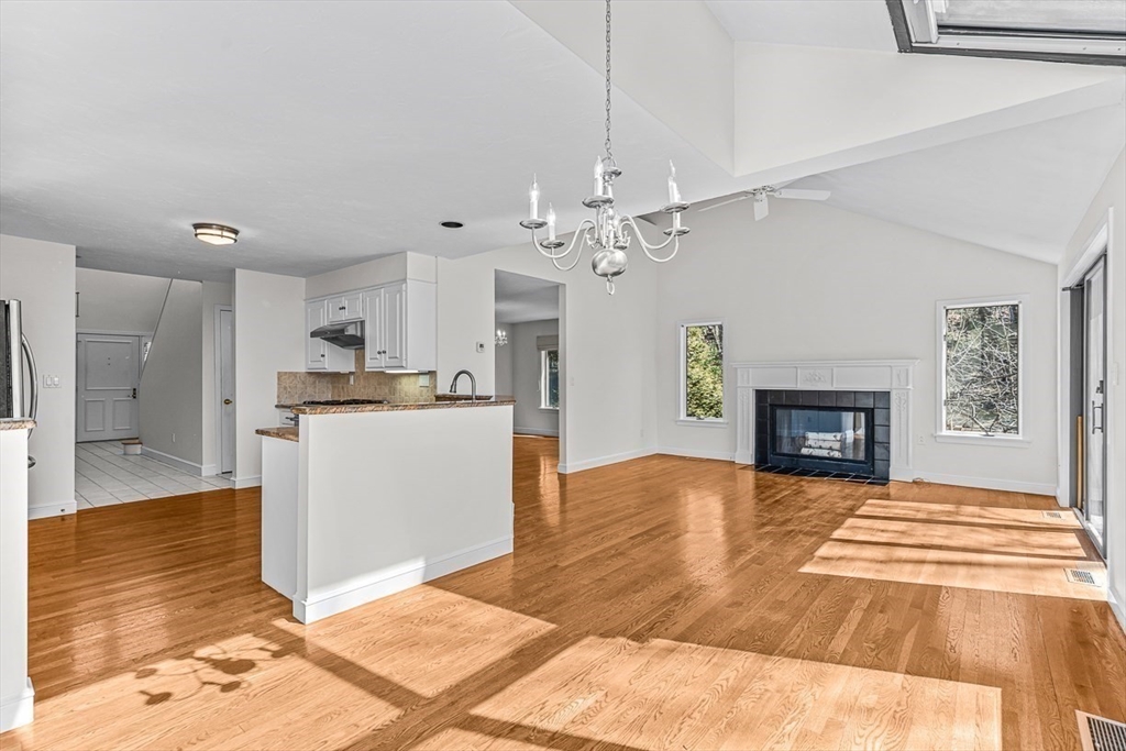 7 Wainwright Road, Unit 8 Winchester, MA 01890 - Photo 13 of 37