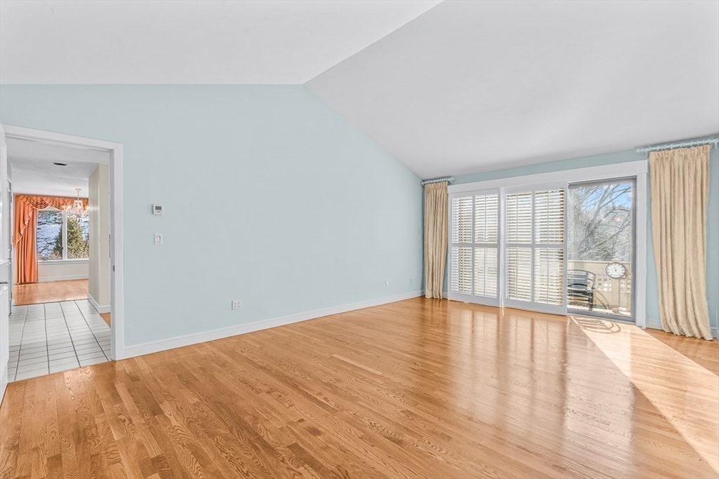 7 Wainwright Road, Unit 8 Winchester, MA 01890 - Photo 17 of 37