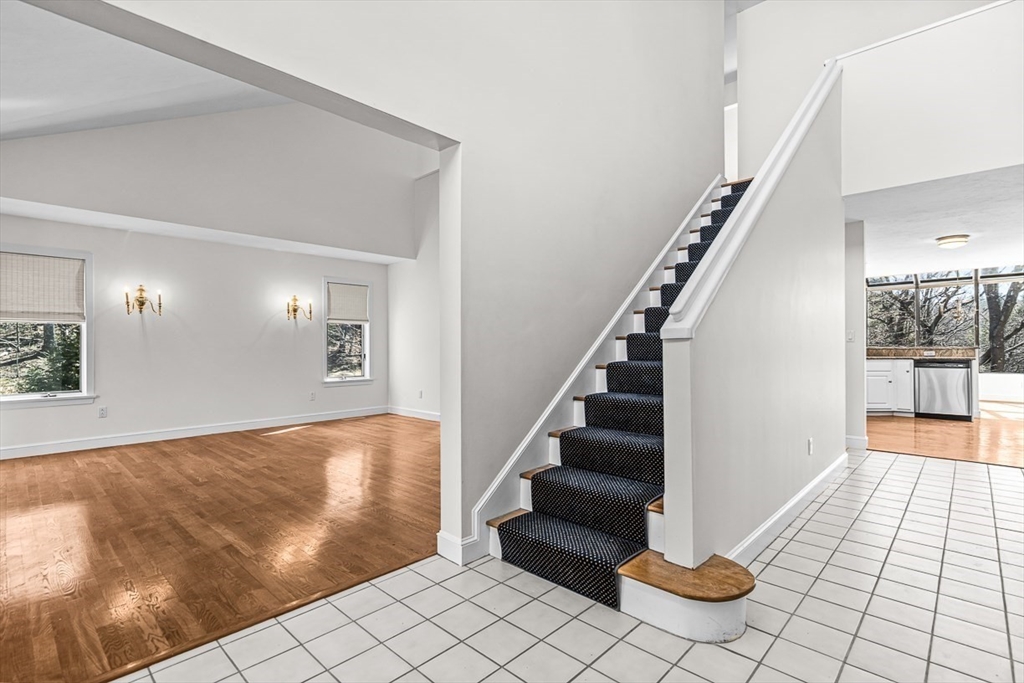 7 Wainwright Road, Unit 8 Winchester, MA 01890 - Photo 2 of 37