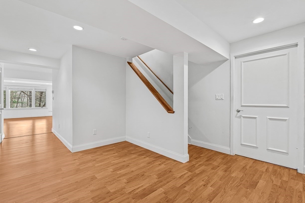 7 Wainwright Road, Unit 8 Winchester, MA 01890 - Photo 28 of 37