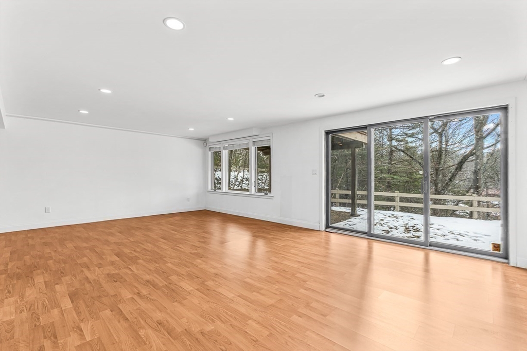 7 Wainwright Road, Unit 8 Winchester, MA 01890 - Photo 30 of 37