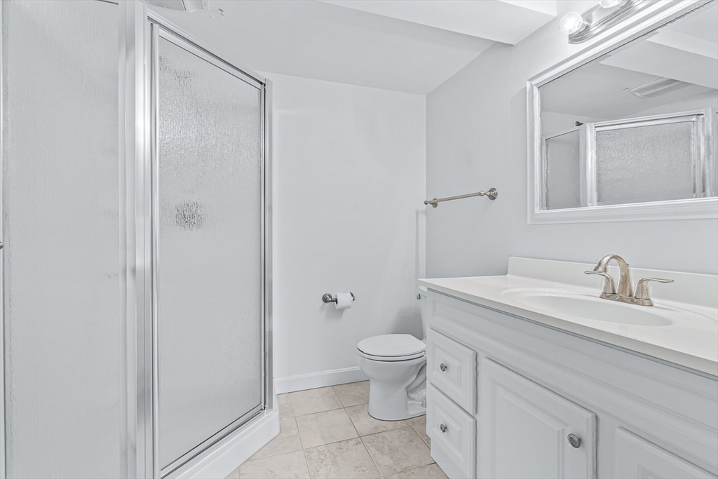 7 Wainwright Road, Unit 8 Winchester, MA 01890 - Photo 31 of 37