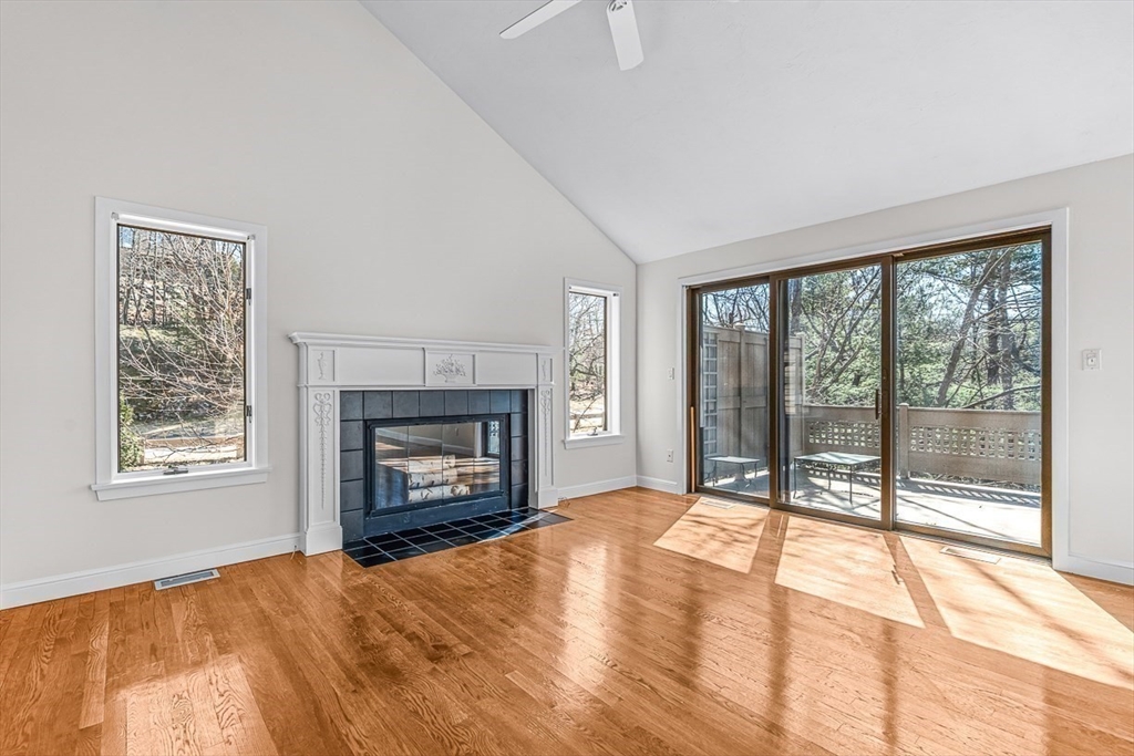 7 Wainwright Road, Unit 8 Winchester, MA 01890 - Photo 8 of 37