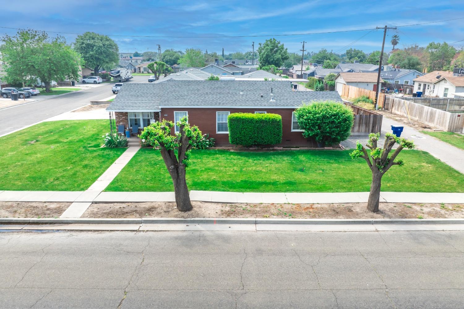 103 B Street Lemoore, CA 93245 - Photo 3 of 37