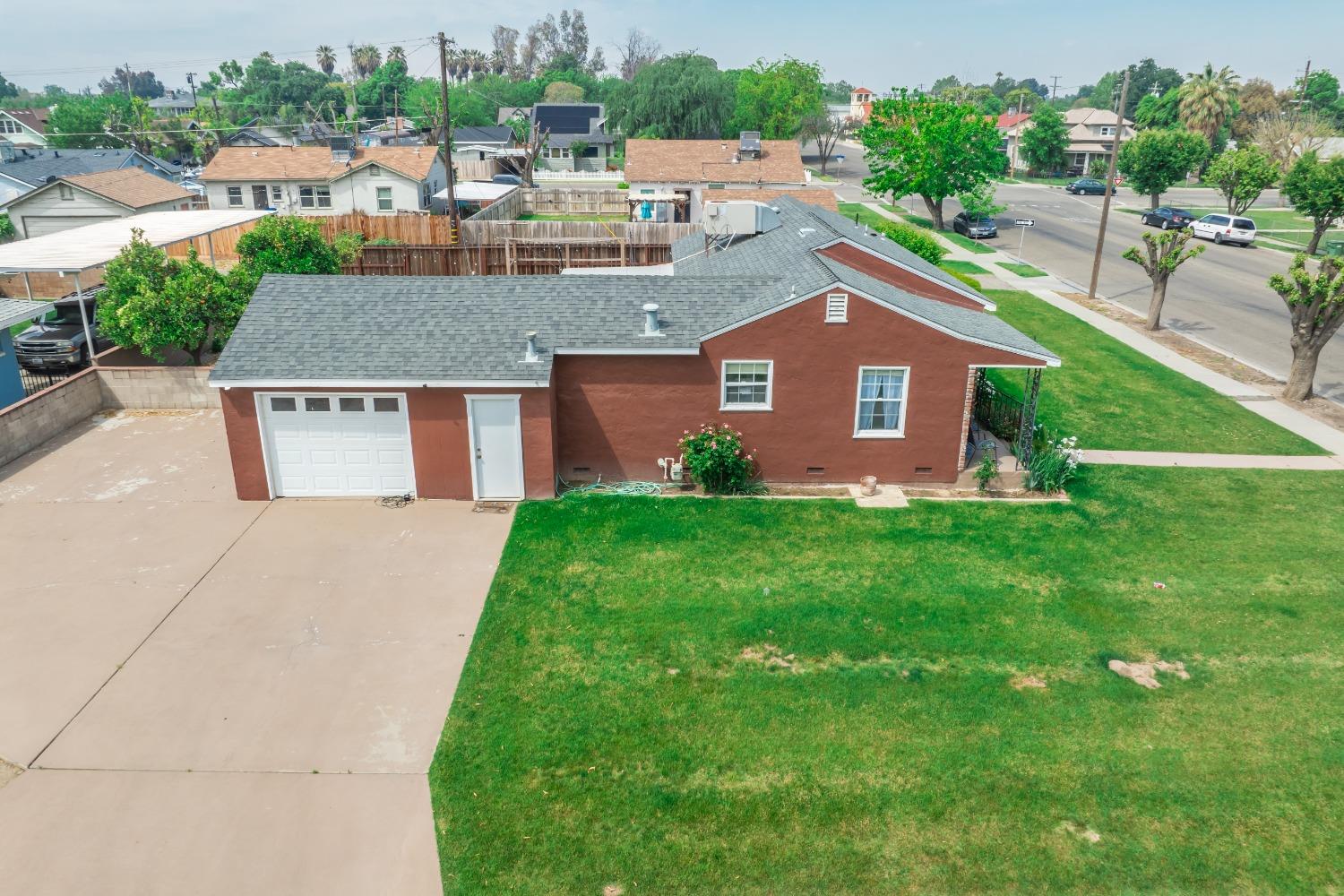 103 B Street Lemoore, CA 93245 - Photo 7 of 37