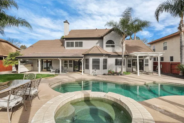 $875,000 | 2501 Leonatus Avenue, Modesto, CA 95355