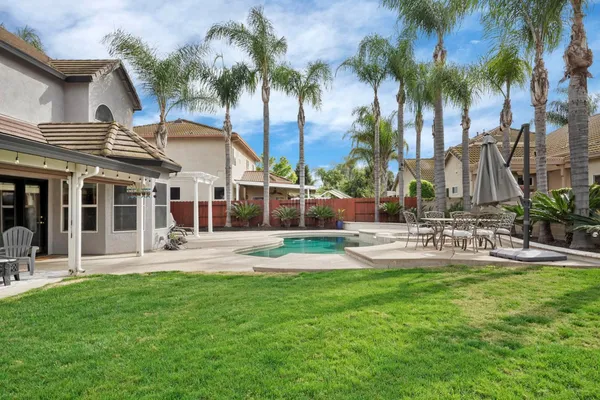 $875,000 | 2501 Leonatus Avenue, Modesto, CA 95355