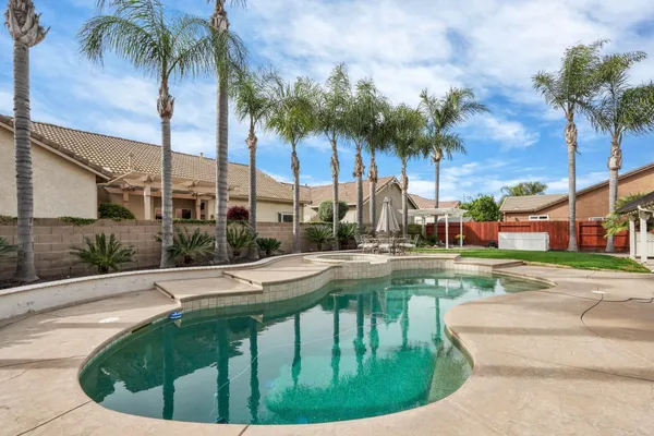 $875,000 | 2501 Leonatus Avenue, Modesto, CA 95355