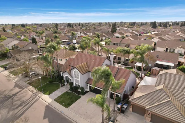 $875,000 | 2501 Leonatus Avenue, Modesto, CA 95355