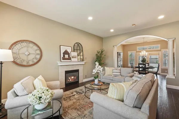 $875,000 | 2501 Leonatus Avenue, Modesto, CA 95355