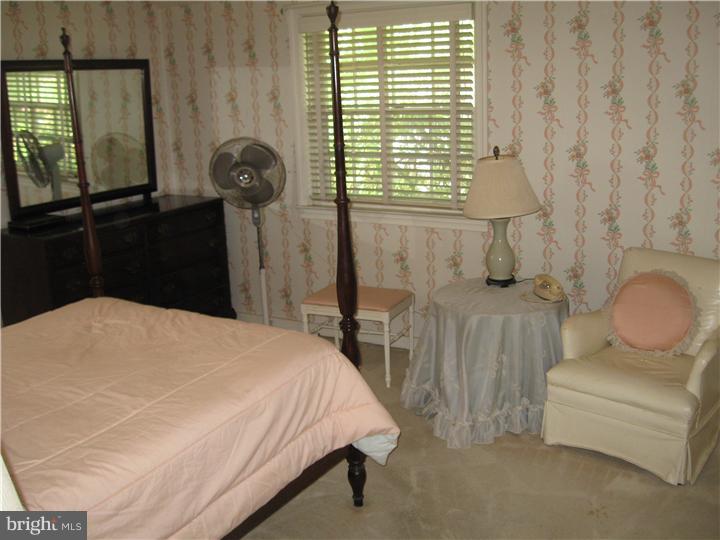 209 East Avon Road Chester, PA 19015 - Photo 17 of 24 Bedroom - Main
