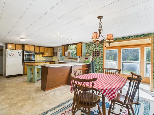 $325,000 | 4781 Highway 114, Canaan, VT 05903