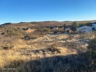 17759 East Bob White Road Mayer, AZ 86333 - Photo 3 of 6 a view of a dry yard with green space