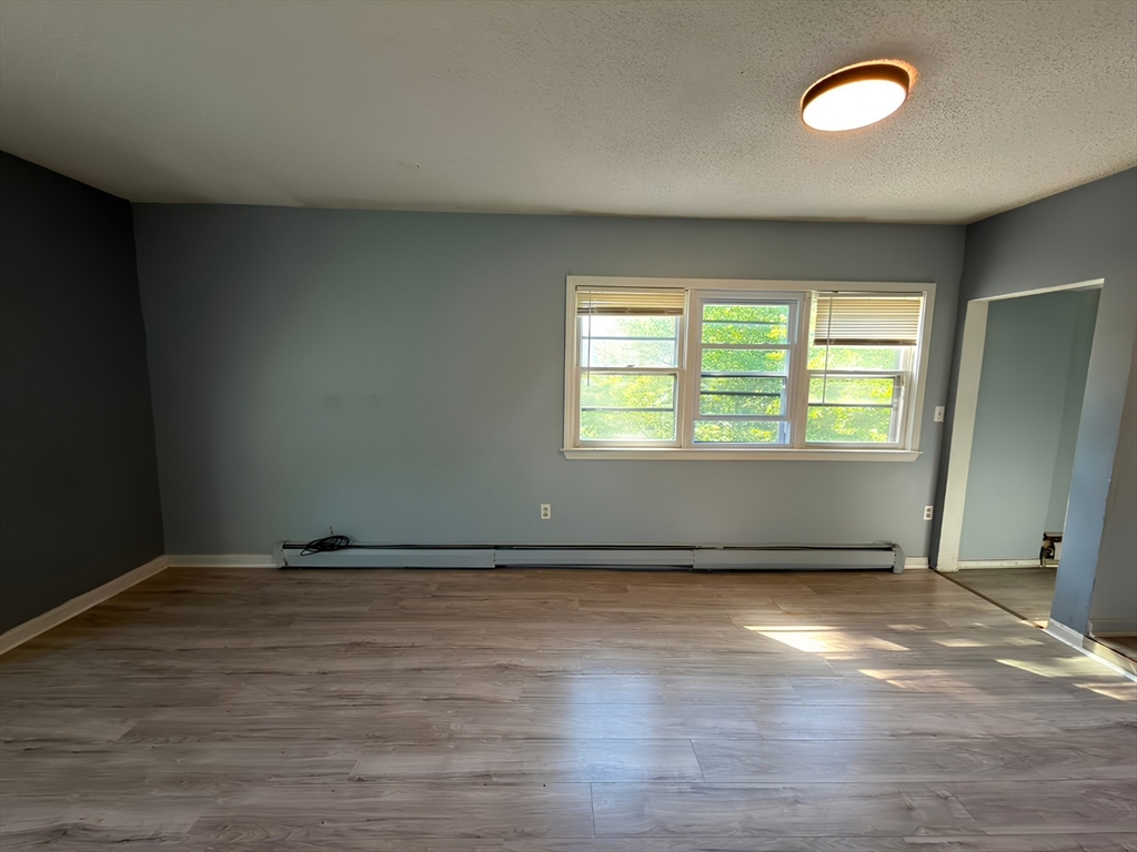 164-166 Woodlawn Street, Unit 3 Springfield, MA 01108 - Photo 11 of 14