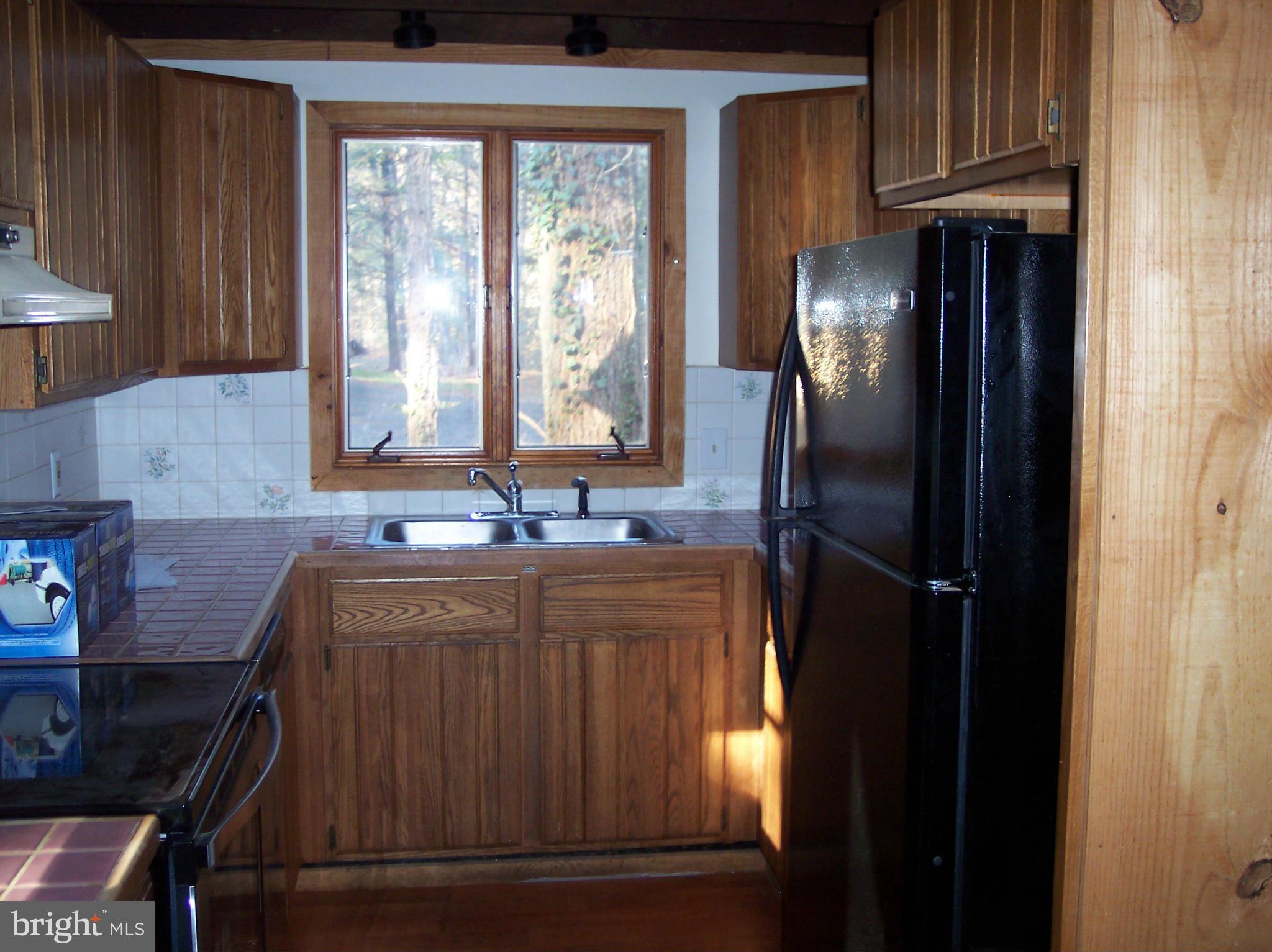 3843 Rinehart Road Westminster, MD 21158 - Photo 12 of 28 Kitchen