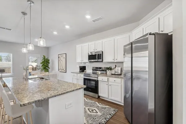 $2,025 | 352 Stately Oaks Court, Unit WESTPORT, Hoschton, GA 30548
