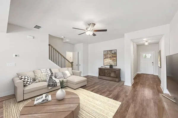 $2,025 | 352 Stately Oaks Court, Unit WESTPORT, Hoschton, GA 30548