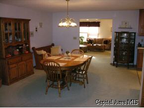 121 Potomac Road Rochester, IL 62563 - Photo 5 of 9