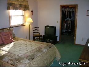 121 Potomac Road Rochester, IL 62563 - Photo 6 of 9