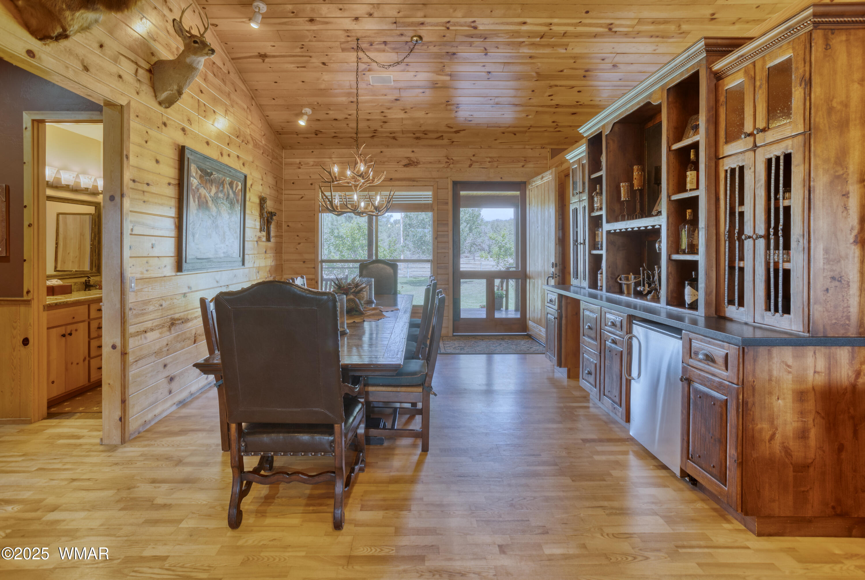 422 Sponseller Siding Road Pinetop, AZ 85935 - Photo 23 of 84 Dining Area