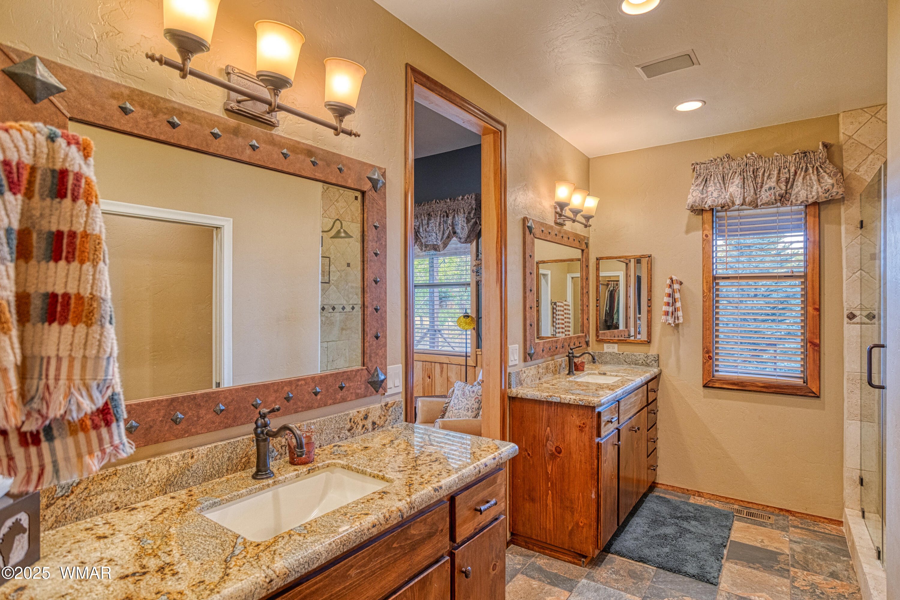 422 Sponseller Siding Road Pinetop, AZ 85935 - Photo 33 of 84 Master Bath Vanities
