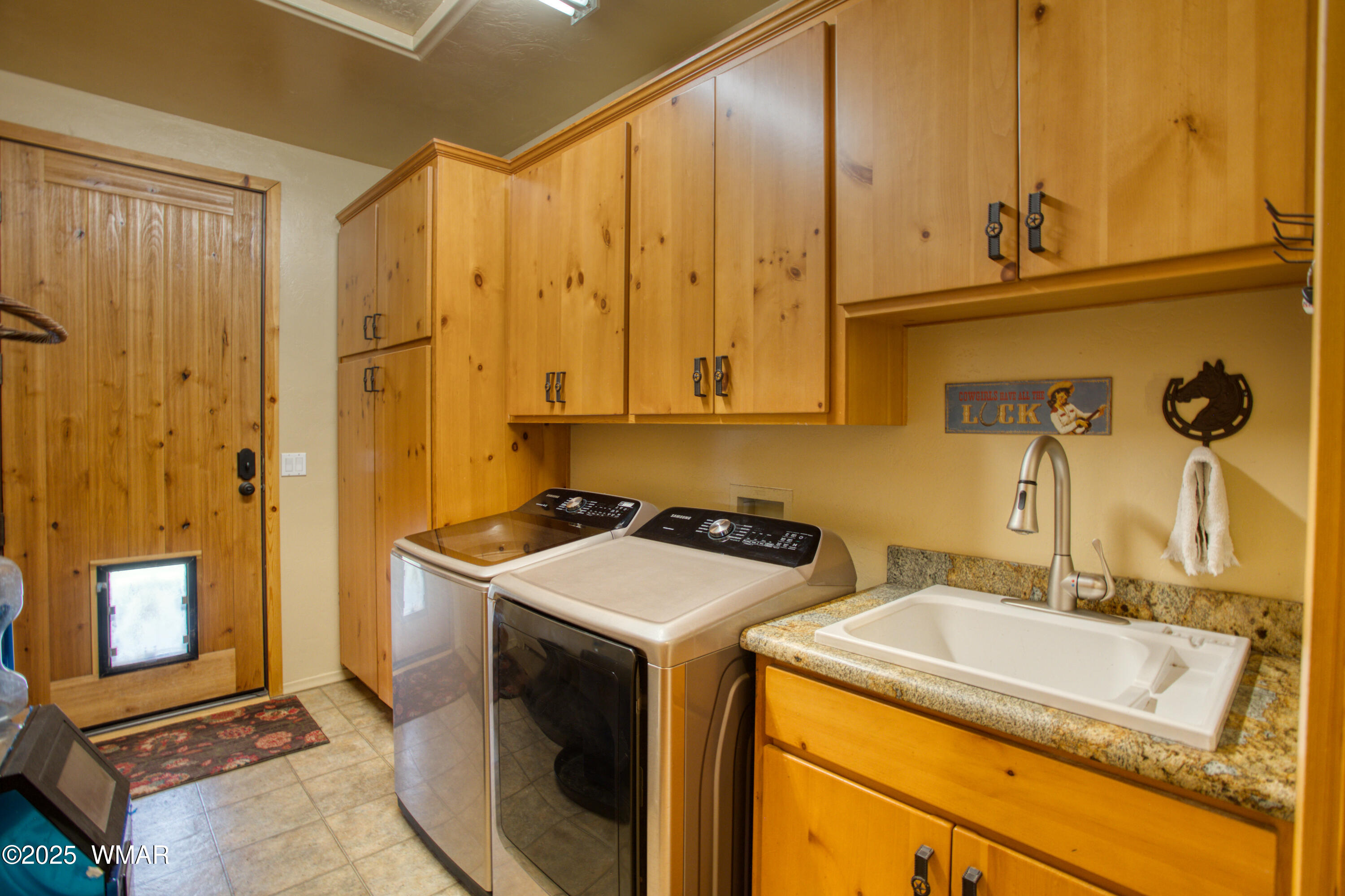 422 Sponseller Siding Road Pinetop, AZ 85935 - Photo 42 of 84 Laundry Room