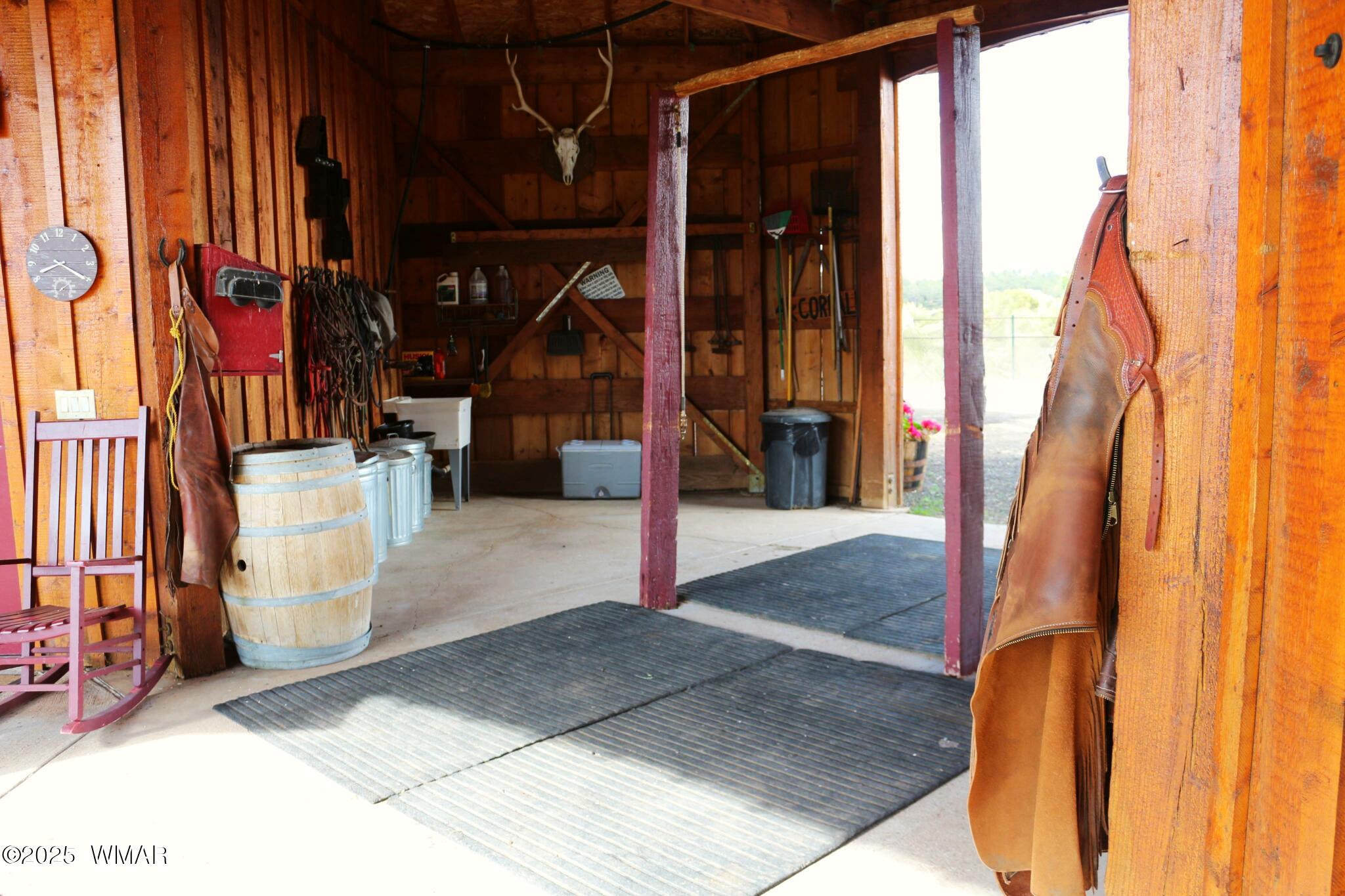 422 Sponseller Siding Road Pinetop, AZ 85935 - Photo 48 of 84 Stables